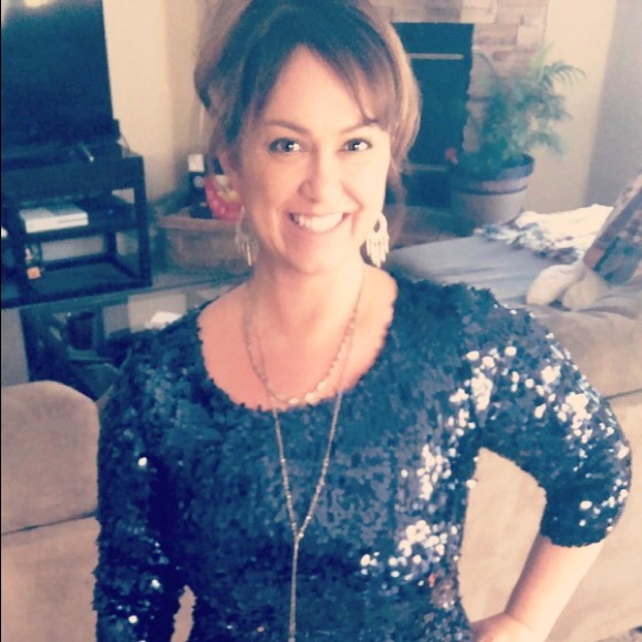 Meet your Posher, Holly - Picture 3 of 4